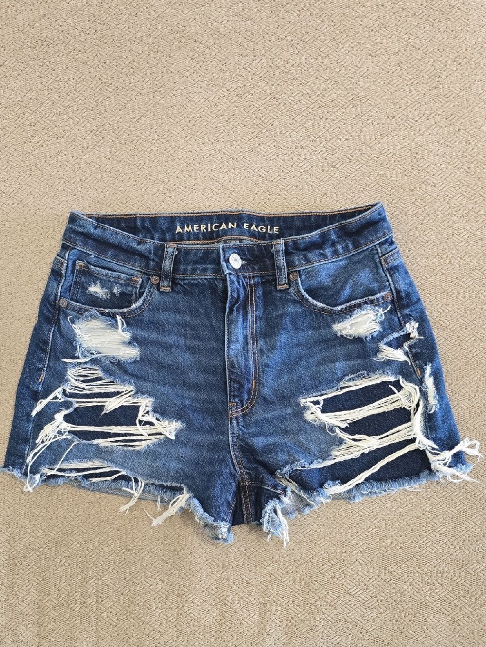 American Eagle Mom Short Strigid Distressed Raw Hem Jean Shorts - Size 6